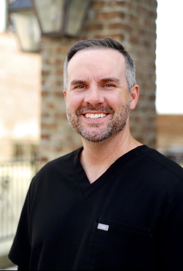 Dr. Tyler Qualls Chiropractic in Southaven, MS.