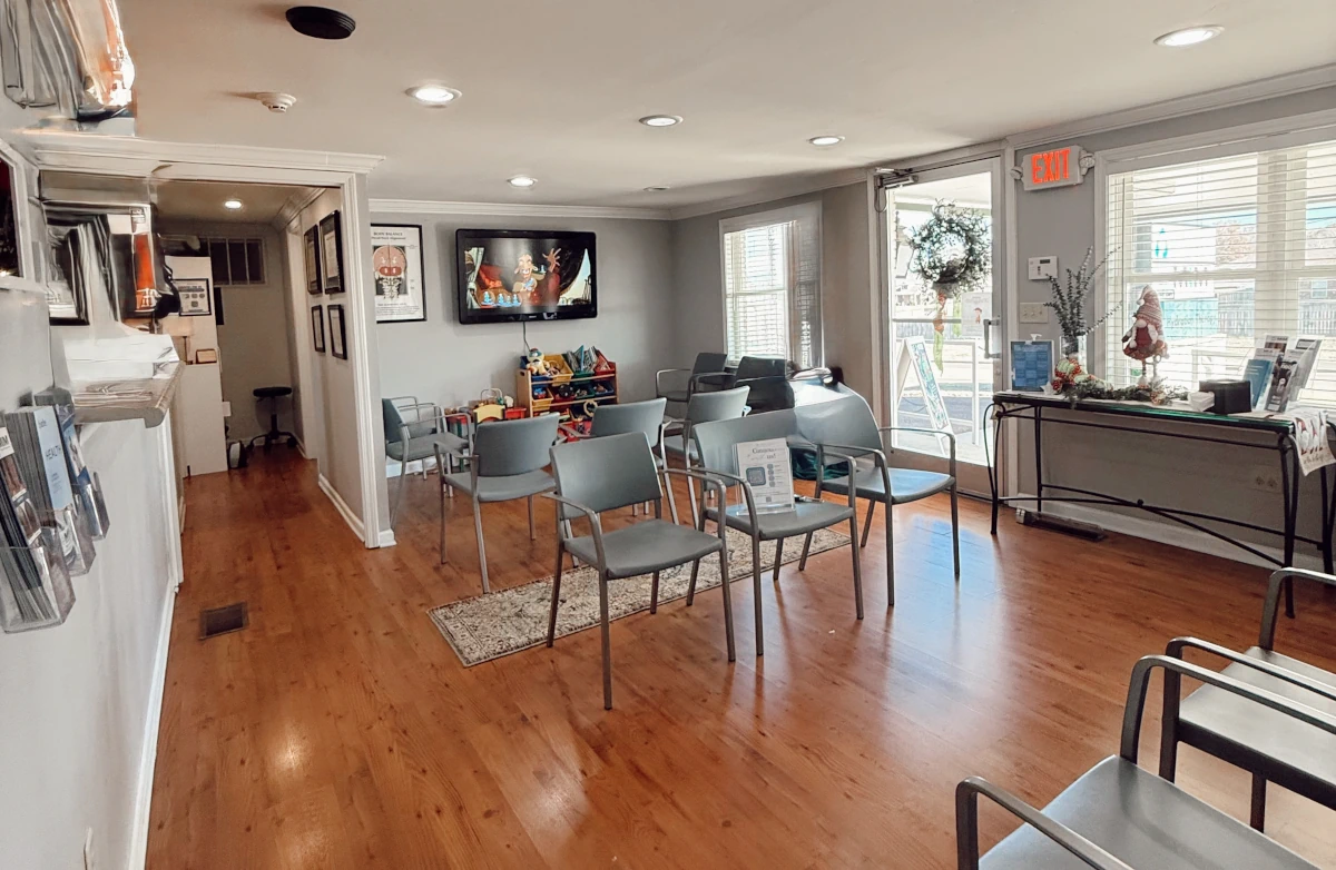 MS Upper Cervical  chiropractic clinic patient waiting room.